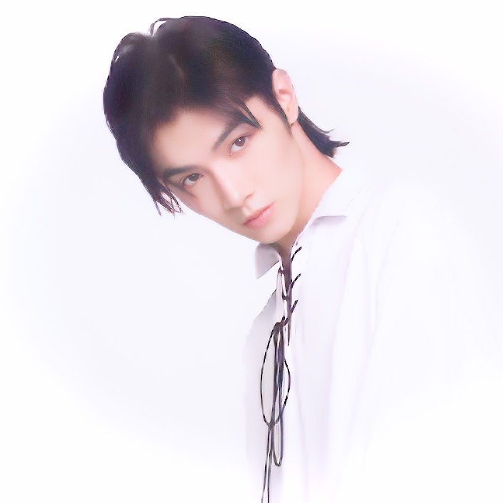 ♡    ♡   ᕬ  ᕬ  ♡    ♡ 
+   ♡   （⌯'-'⌯)   ♡   + 
┏━♡━ U U━♡━┓ 
♡  𝓐 / ugust wish   ♡ 
ขอให้สิงหาคมใจดีกับทุกคน
┗━♡━━━━♡━┛