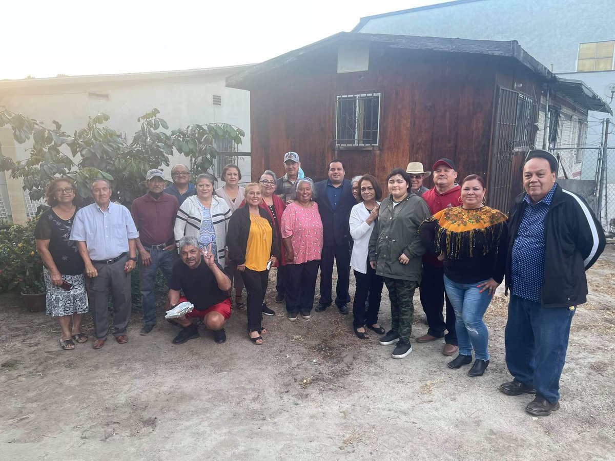 MartinezSD8's tweet photo. It was a pleasure to meet with the International Association of Singers of San Ysidro to talk to them about our campaign.  This wonderful group of community resident leaders have always had my back.  #D8 #fightingforus #forthecommunity https://t.co/wpADBaWfjE