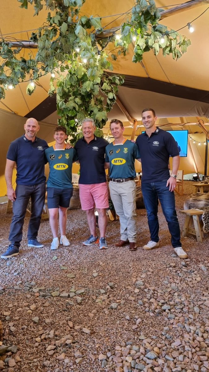 Gavin Hastings OBE (@15gavinhastings) on Twitter photo Some nervous Springbok competitions winners with @LandRover_UK Good Luck <a href="/lionsofficial/">British & Irish Lions</a> <a href="/dallaglio8/">Lawrence Dallaglio</a> <a href="/George_North/">George North</a> Some nervous Springbok competitions winners with @LandRover_UK Good Luck <a href="/lionsofficial/">British & Irish Lions</a> <a href="/dallaglio8/">Lawrence Dallaglio</a> <a href="/George_North/">George North</a>