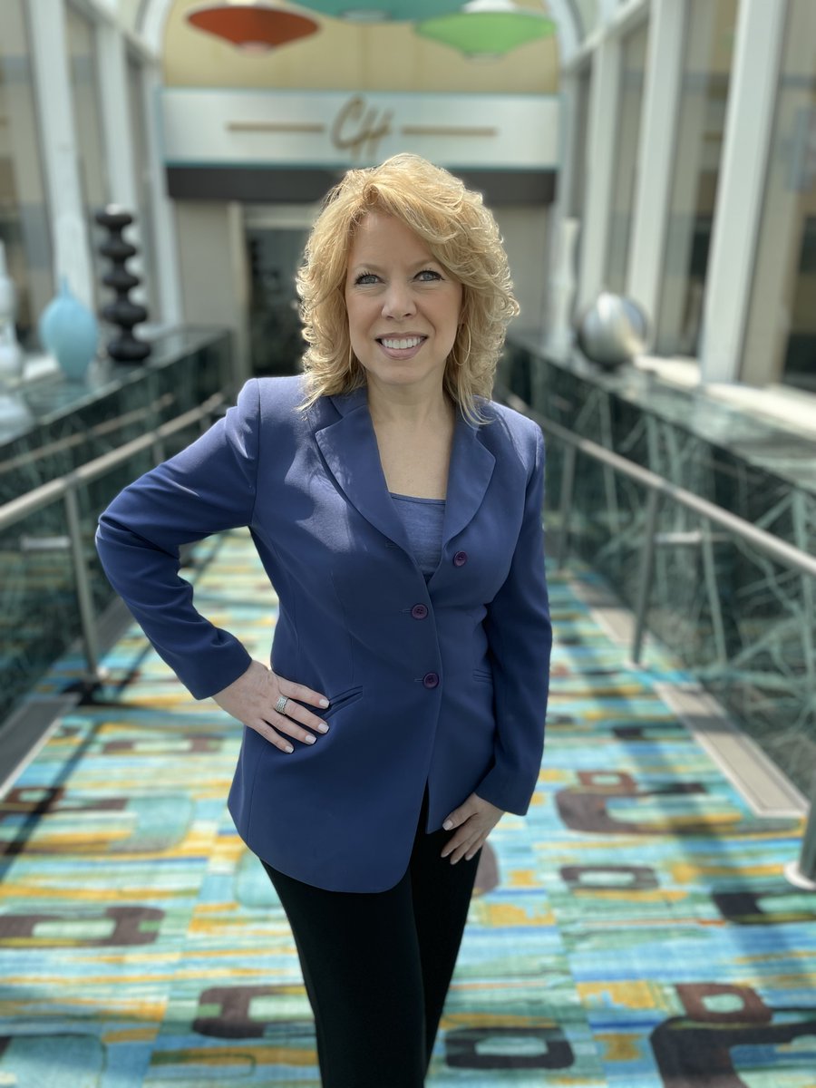 goldennuggetac's tweet photo. Please join us in wishing a very Happy Birthday to Alisa Weiss, Executive Director of Player Development! ๐ #ToastsToOurHosts #GoldenNuggetAC https://t.co/z2fJm63nst