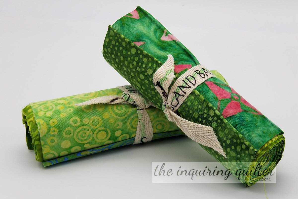 Did you see my unboxing video? It's pretty funny, especially the last bit. Come take a look and be sure to scroll down to the bottom of my post to enter my giveaway!

Hurry! My giveaway ends tonight.

inquiringquilter.com/questions/2021…

#inquiringquilter #islandbatikambassador #islandbatik