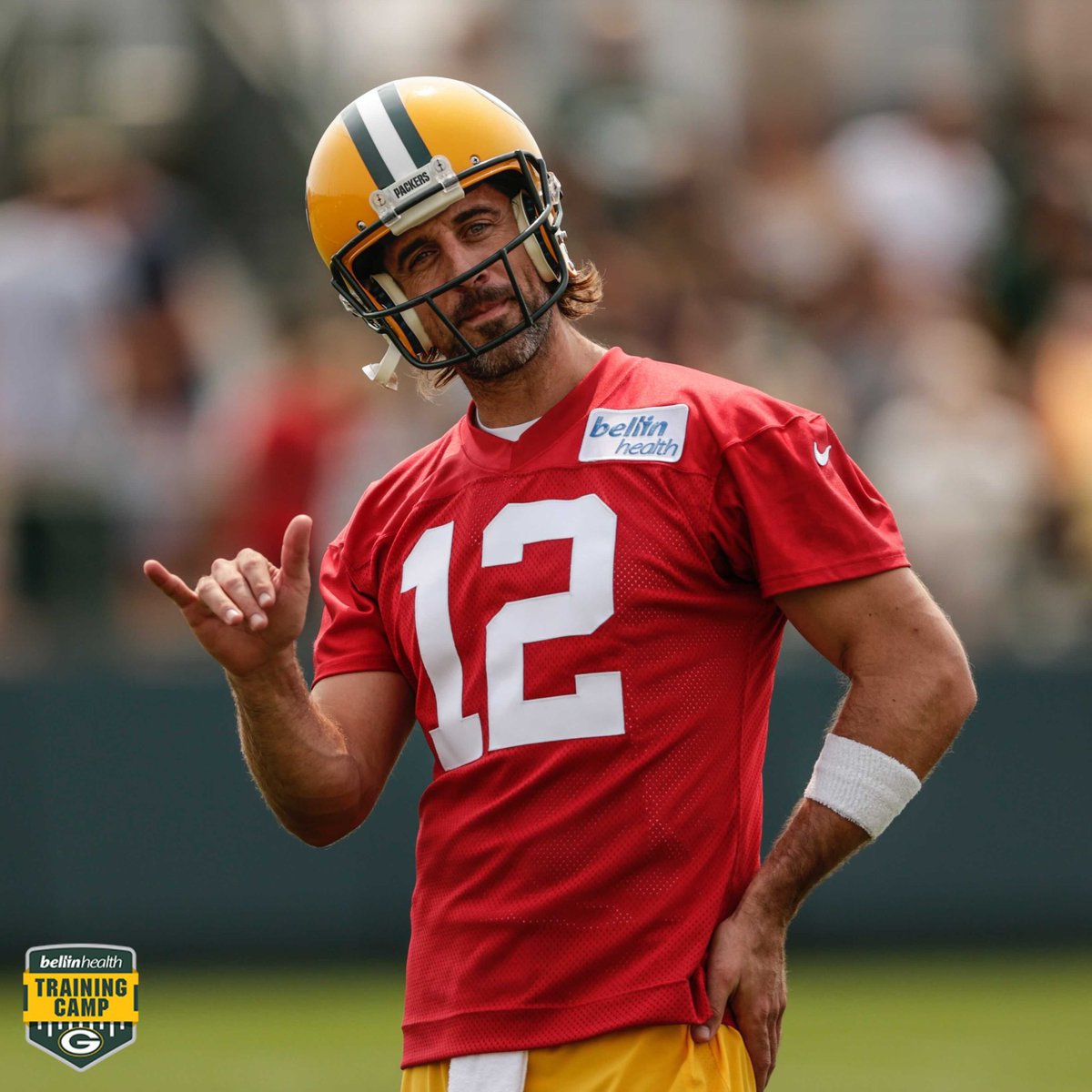 thetoddv's tweet photo. 🤙🏼Aaron Rodgers - confirmed Wiscoholics and soon to be @onbrandofftopic fan. 🤙🏼
#chya https://t.co/7LKkRT6xmY