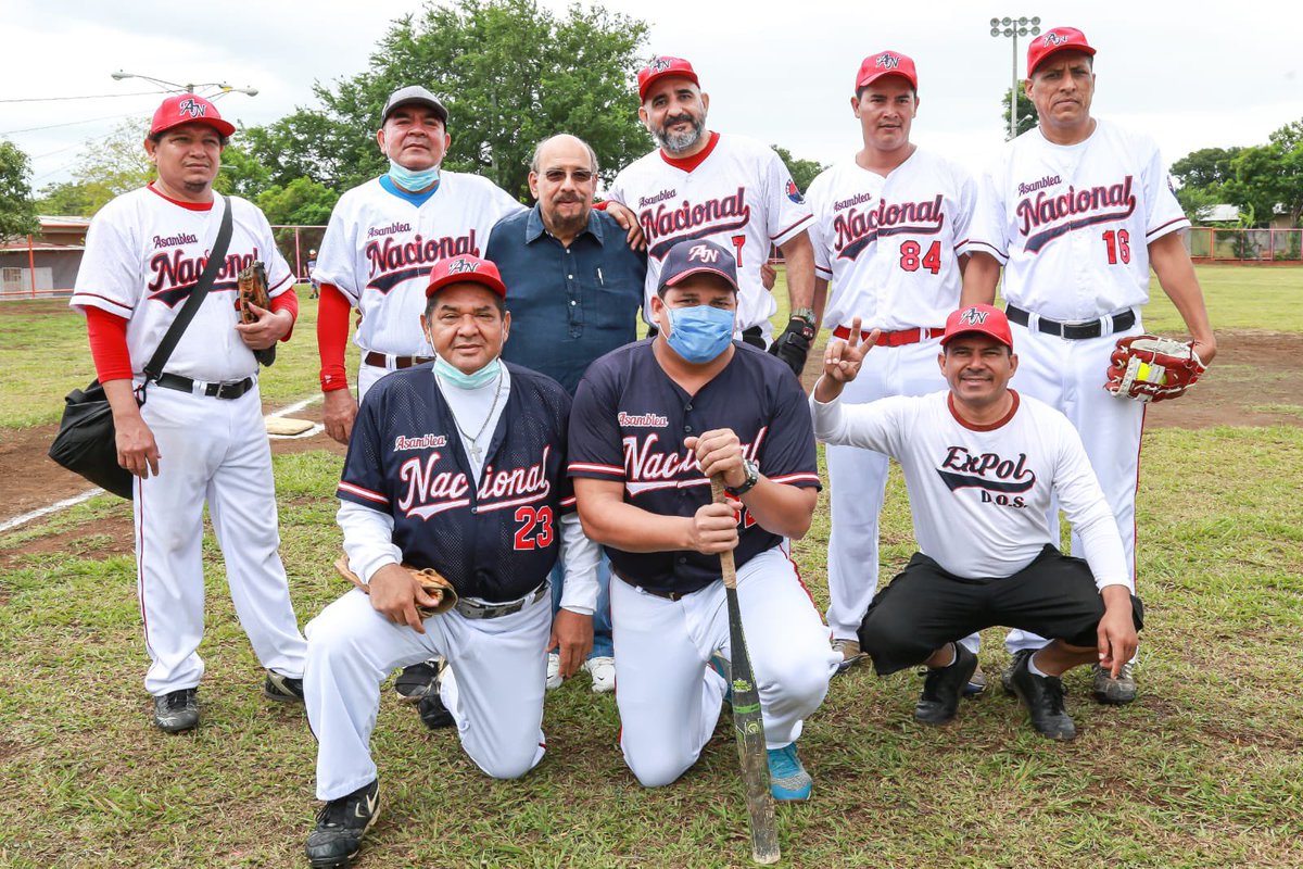 jscarlosntan's tweet photo. ✍🏻 #Nicaragua Así dio inicio a la mañana deportiva que se está llevando a cabo en el Estadio René Núñez Téllez del Barrio Germán Pomares! ✌🏻❤🖤⚾️ #TodosLosTriunfosSonDelPueblo #DanielPresidente2021 💪🏻✊🏻✌🏻
#VivaSantoDomingo https://t.co/IO524kUeIV
