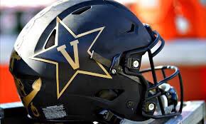jay3mg's tweet photo. All glory to God🙏🏾‼️
Blessed to receive my first Power 5 offer from Vanderbilt University!🖤💛@bartonsimmons @coach_norv @Coach_Lea @lee_ttaylor @sentell112 @ldhsRaiderFB @LDHSraider55 https://t.co/mfDariKGRr