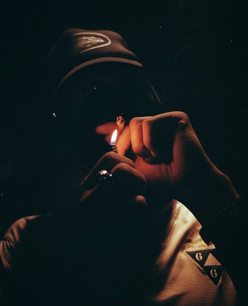 FLO_TDS's tweet photo. @raplume Celui qui a le meilleur album rap de ces dernières années @freezecorleone aka #Profchen https://t.co/wfYDrSt38M