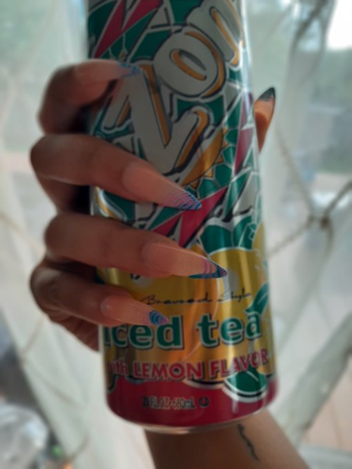 RIP to this manicure https://t.co/XgBIB1nYO2<a href="/tag/apclips"class="tags"><span>#apclips</span></a><a href="/tag/apcreator"class="tags"><span>#apcreator</span></a>