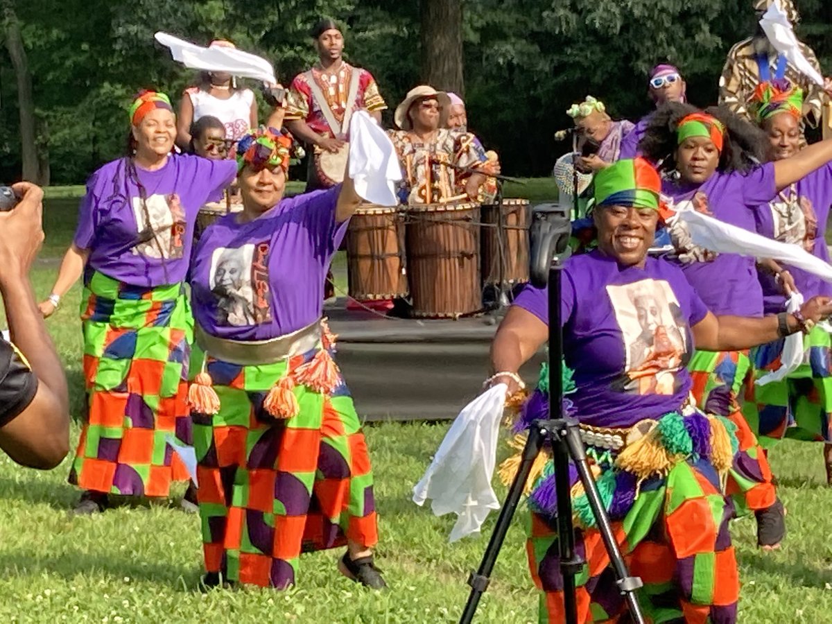 Kim Oliver tweet media