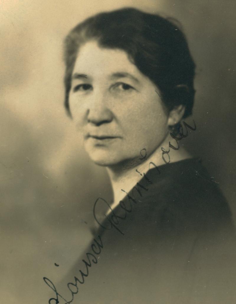 AuschwitzMuseum's tweet photo. 1 August 1878 | A Czech Jewish woman, Aloisie Reinischová, was born in Načeradec.

She was deported to #Auschwitz from #Theresienstadt Ghetto on 18 May 1944. She did not survive. https://t.co/FabAw4kt1S