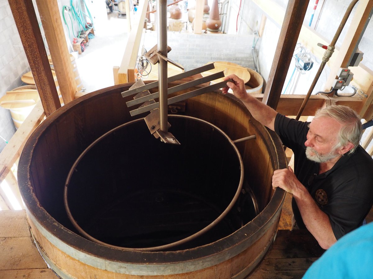 Bill_Linnane's tweet photo. The resurrection man Noel O'Loughlen of Burren Distillers. Smallest distillery I've seen in Ireland. Aims to take whiskey back to the 12th Century or thereabouts. https://t.co/uZjGsj0QwS