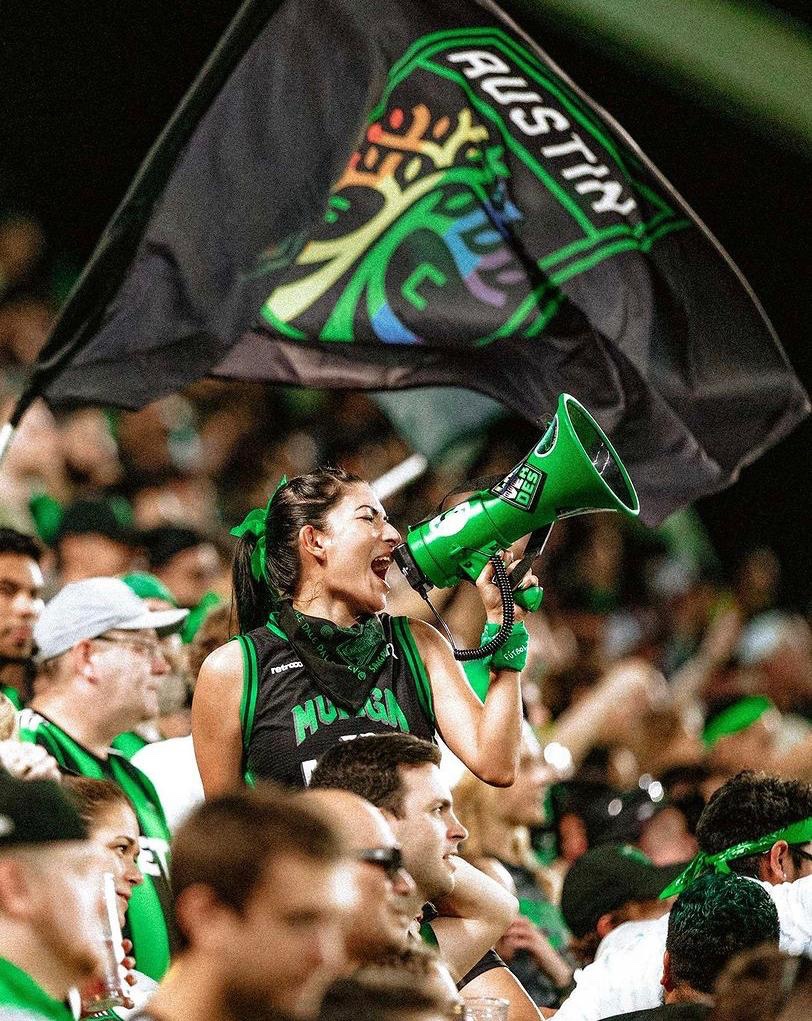 LaMurgaATX's tweet photo. IT'S MATCH DAY! ✨
#Verde #austinfc #lamurga #losverdes #soccer #verdewall #keepaustinverde https://t.co/MhRQoDCn3n