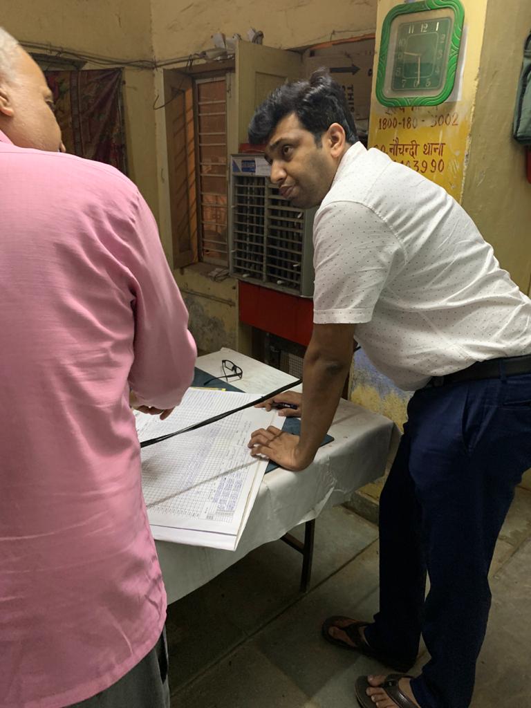 पश्चिमांचल के अंतर्गत मेरठ शेत्र के 33/11 केवी नोचंदी  बिजली घर का रात्रि निरीक्षण किया गया।
<a href="/ptshrikant/">Shrikant Sharma</a>
<a href="/UppclChairman/">CMD UPPCL</a>