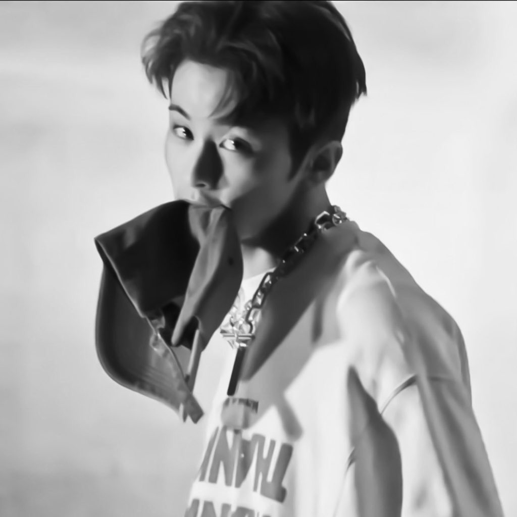 ต้อนรับเดือนใหม่ด้วย