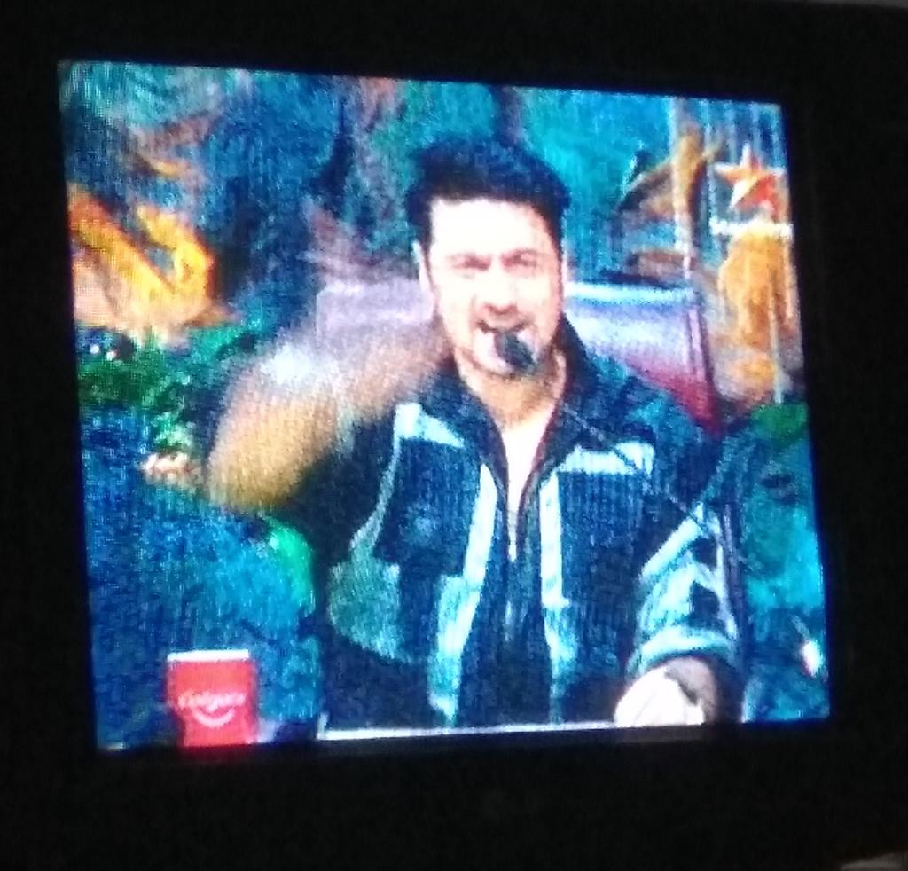 priyankadatta41's tweet photo. Today's episode was really entertaining .. what a different way to represent dance by using magic ..
Can't believe this show is gonna end very soon.. also want to watch the finale of #DDJS2 before going back to dhaka.. @idevadhikari i'm gonna miss your killing looks ❤❤❤ https://t.co/VtH2tRLrOJ