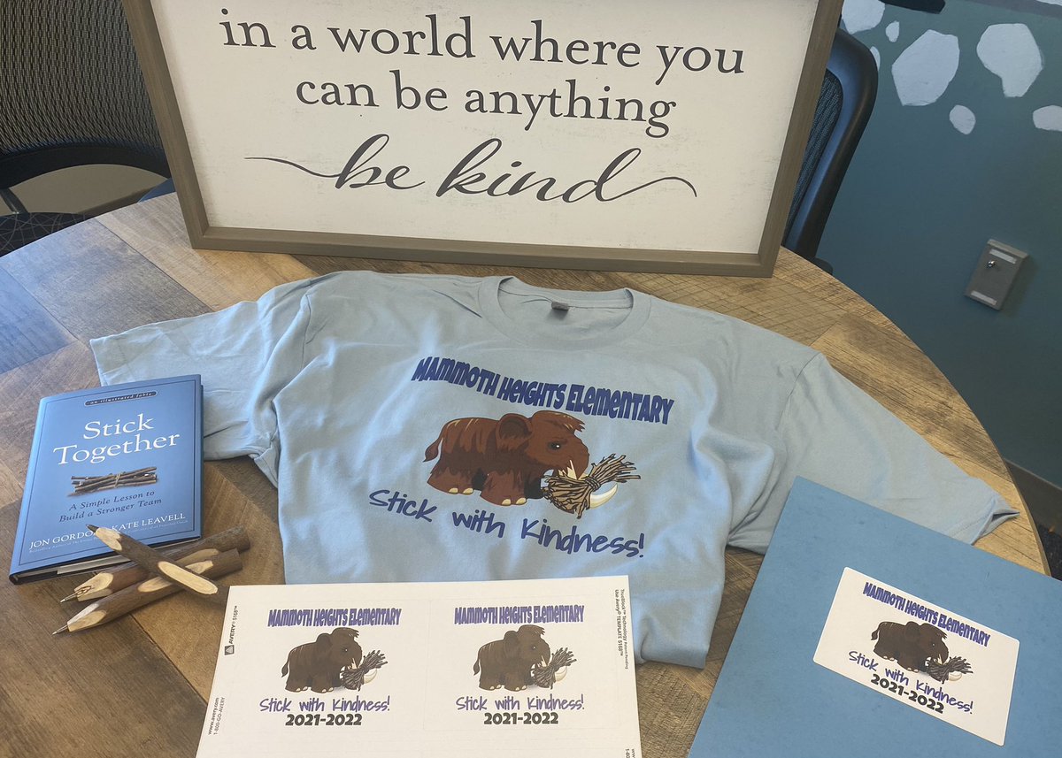 NickHoltvluwer's tweet photo. Excited for the upcoming 2021-22 school year here @MHEParker! #stickwithkindness #LoveMHE @JonGordon11 https://t.co/JIl67XFD0F