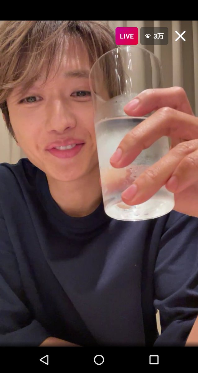 annbo_aaa's tweet photo. あと、温泉水飲んでる時にゴクッていい音聴こえるから最高のASMRでした。 https://t.co/2XDS5wWF3R