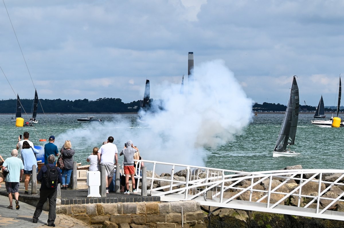 cowes_week's tweet photo. And just like that, we're racing again! 🙌
#Cowesweek21 

📸 Paul Wyeth / Martin Allen https://t.co/4xLNjTDTNg