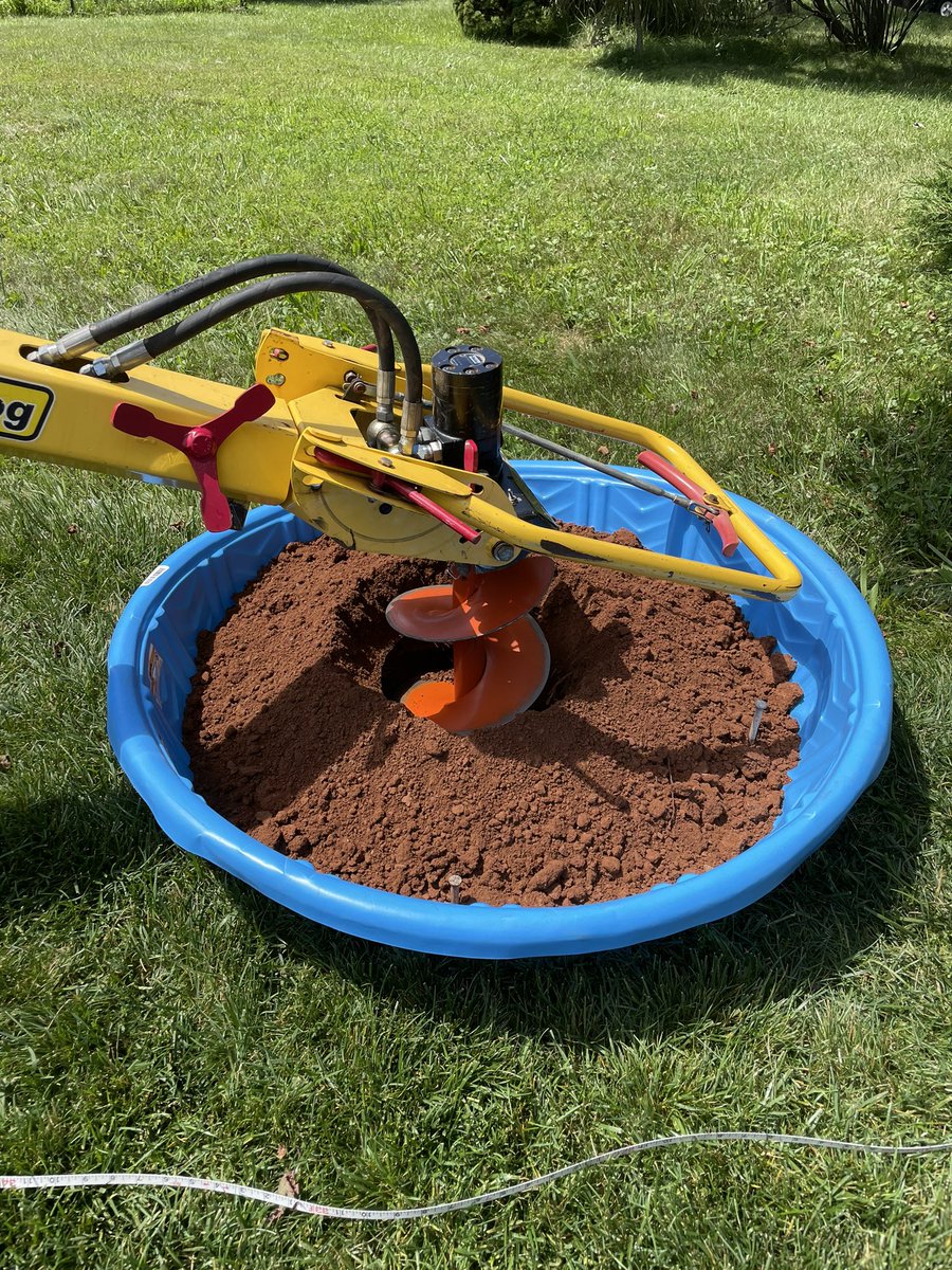 KyleGenova's tweet photo. Baby pools don’t always have to hold water, great way to protect the turf when digging post holes for a new fence! https://t.co/CgIUCj5WA2