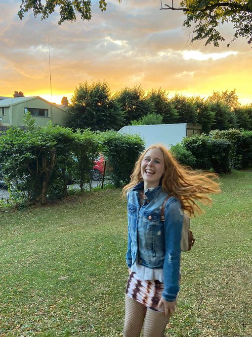 Happy Weekend ✨❤️ https://t.co/ckImA3ahCz