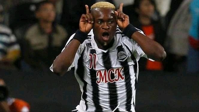 jenovicmbowa1's tweet photo. #Matampi #Mvumi prolonge pour deux saisons avec le @fcsteloilupopo. Le Portier Congolais reste au Club jusqu'en 2023, Alors que Patou Kabangu ancien du @TPMazembe serait encore en pourparlers avec les Cheminots pour devenir Jaune et Bleu la Saison Prochaine @LinafootO @afrikfoot https://t.co/DKcU332R1A