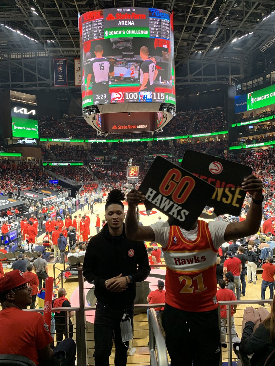 CashQuayvo's tweet photo. Can y’all tell this my favorite team ? 😂🔥 #IceTraeDaGang https://t.co/prl4zMsnpZ