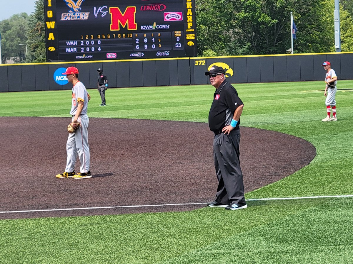 Umpires are wearing blue wrist bands with initials "PK" on them for Paul Keitel. Longtime umpire is battling lymphoma. Paul, from DeWitt, is great guy and terrific umpire. All the best to him. #iahsbb