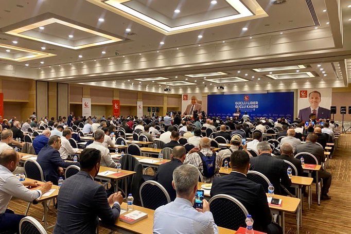 erbakanfatih's tweet photo. Bugün Ankara’da 28 ilimizin ilçe başkanlarının katılımıyla eğitim ve hamle toplantımızı gerçekleştirdik. Hayırlara vesile olsun inşallah. https://t.co/KJiFDZ3L0c