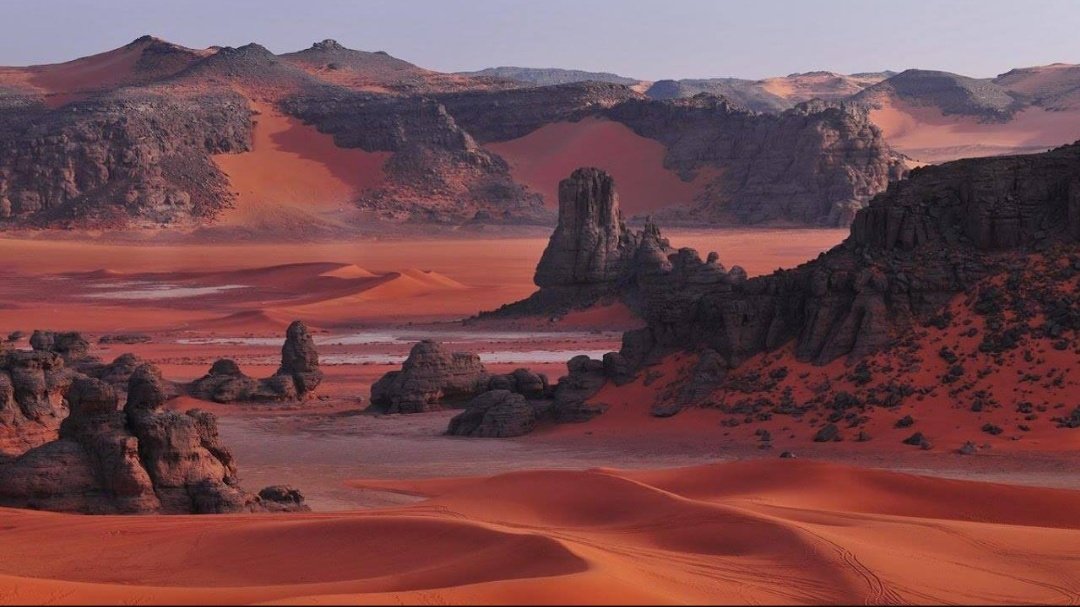 ItsMaissaD's tweet photo. A moment to appreciate Algeria, I'll leave you this link to a documentary titled " Algeria view from the sky " where you can see the diversity and the beauty of Algeria from the coast to the desert ❤️ Enjoy 
https://t.co/PlEA8S151u https://t.co/Ajk7WSTcwt