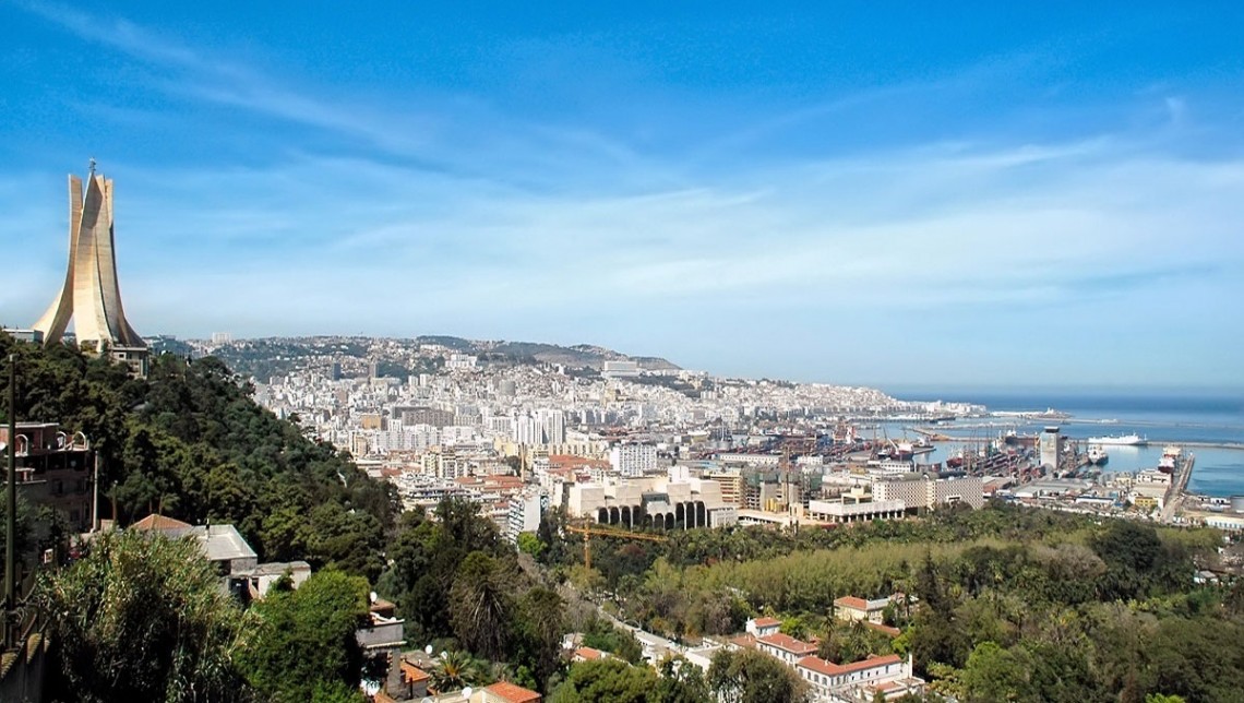 ItsMaissaD's tweet photo. A moment to appreciate Algeria, I'll leave you this link to a documentary titled " Algeria view from the sky " where you can see the diversity and the beauty of Algeria from the coast to the desert ❤️ Enjoy 
https://t.co/PlEA8S151u https://t.co/Ajk7WSTcwt