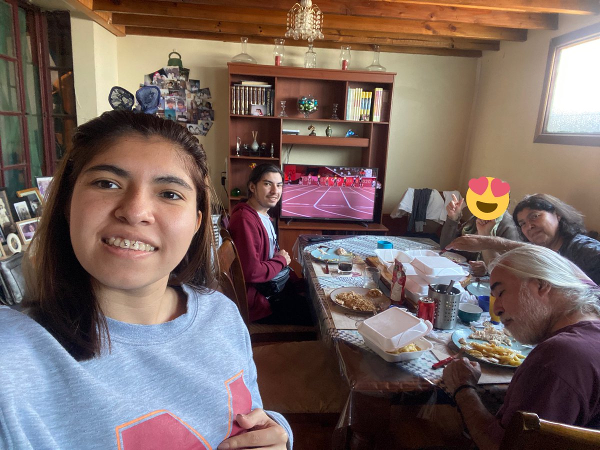 #Tokio2020enTVN 
Viendo los juegos olímpicos en familia