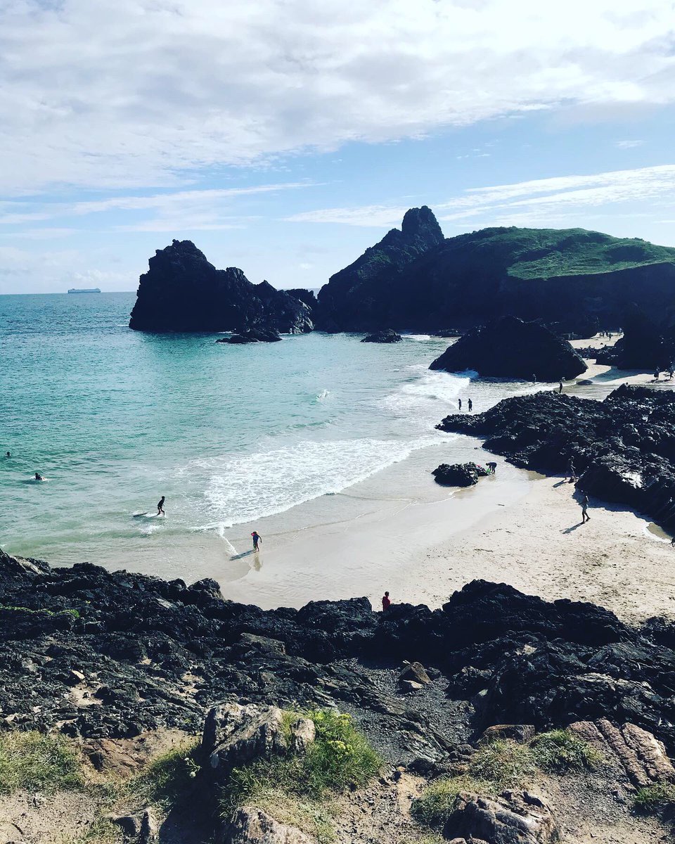 Beautiful Kynance Cove before sunset! #annualleave #staycation #cornwalllife