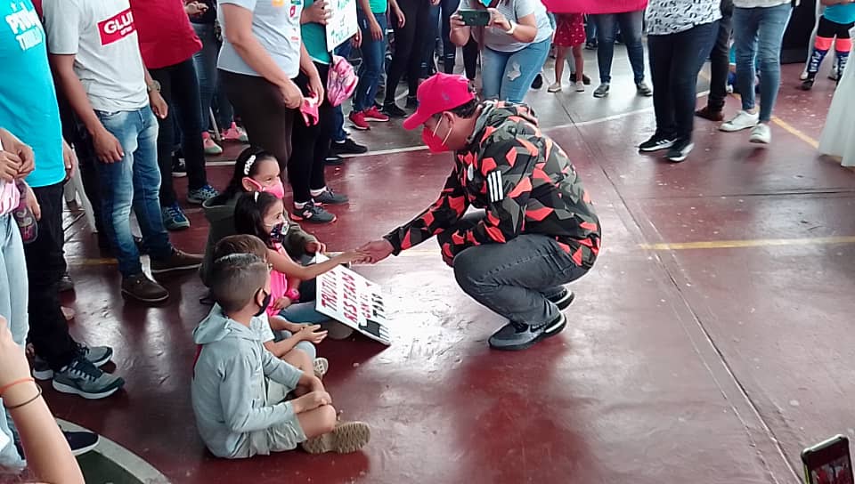 Dejad que los niños vengan a mi... <a href="/dcabellor/">Diosdado Cabello R</a>  <a href="/delcyrodriguezv/">Delcy Rodríguez</a>  <a href="/hugbelpsuv/">Hugbel Roa</a>  <a href="/NicolasMaduro/">Nicolás Maduro</a>