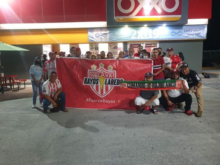 LOSRAYOSN's tweet photo. #RayosLaredo ya van camino al Azteca para apoyar a Necaxa en la CDMX.
#FuerzaRayos https://t.co/8gVOp3eOhr