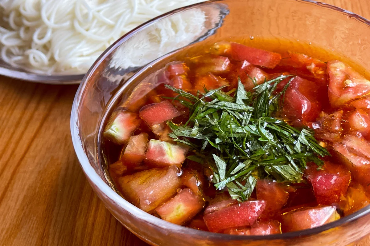 さっぱり美味しそう！トマトやポン酢を使った、素麺のつけだれレシピ！