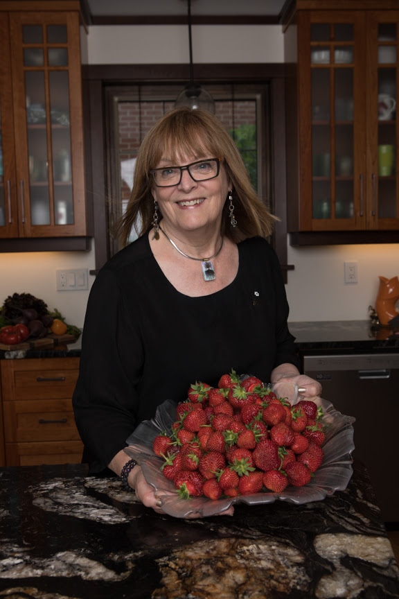 quench_mag's tweet photo. It's #FoodDayCanada and it's time to show our love to all the Canadian Farmers, fishers, processors, chefs and front line workers who provide Canada with safe and nutritious food!

https://t.co/bhQoMO3LVA

#FoodDayCanada @FoodDayCanada 
#quenchmagazine #canada https://t.co/QrPBoOC8Iv