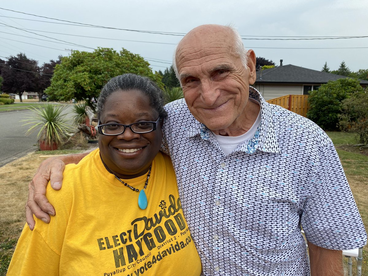 VoteForDavida's tweet photo. Gene is a gem. It was a delight to meet him, learn about his career as a state trooper and his time as a Puyallup resident. Davida is honored to earn his vote and his friendship. 

Sponsored by the Village for Davida https://t.co/bPZYa3bEKw