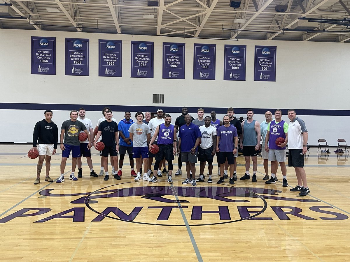 KWCMBB's tweet photo. FAMILY https://t.co/LOB8PhO1CL