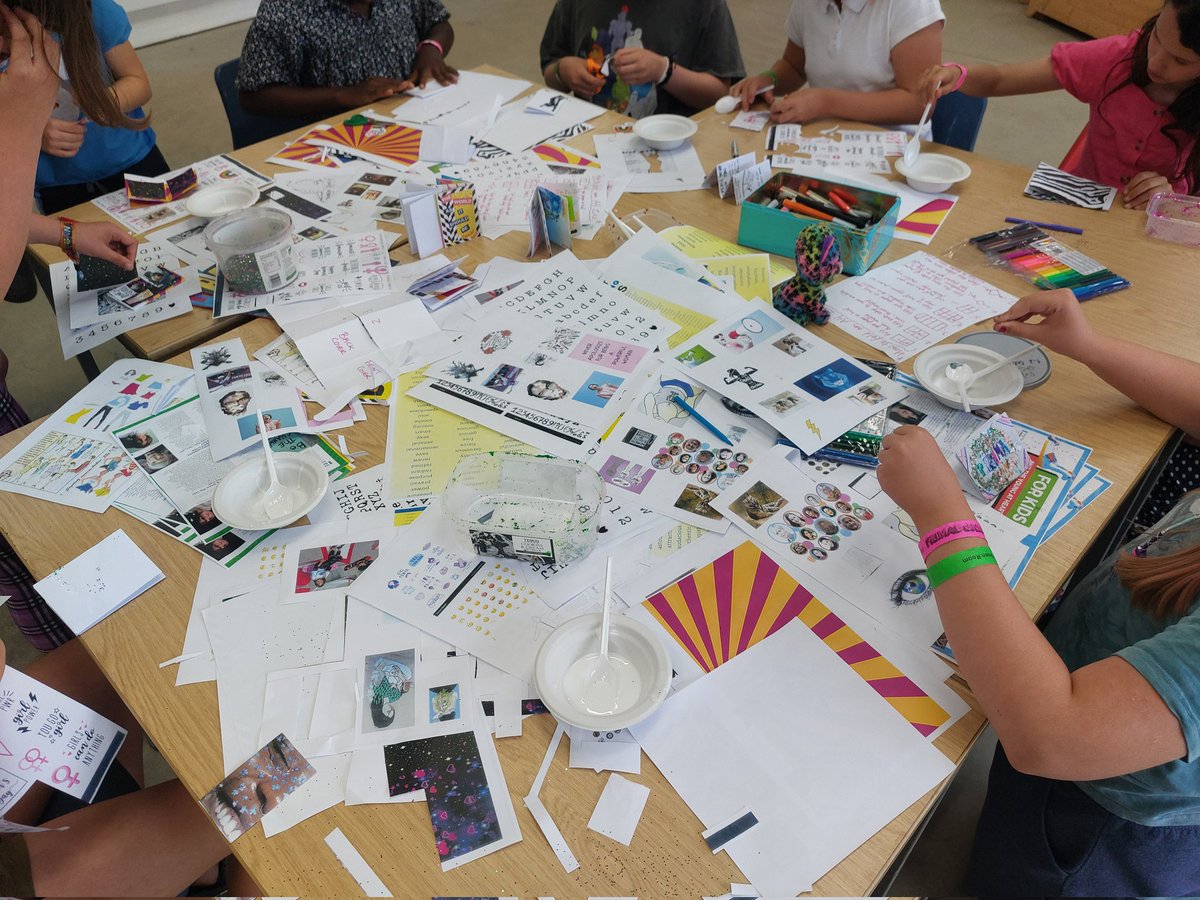 Zine making workshop in full swing at #PrimadonnaFest2021