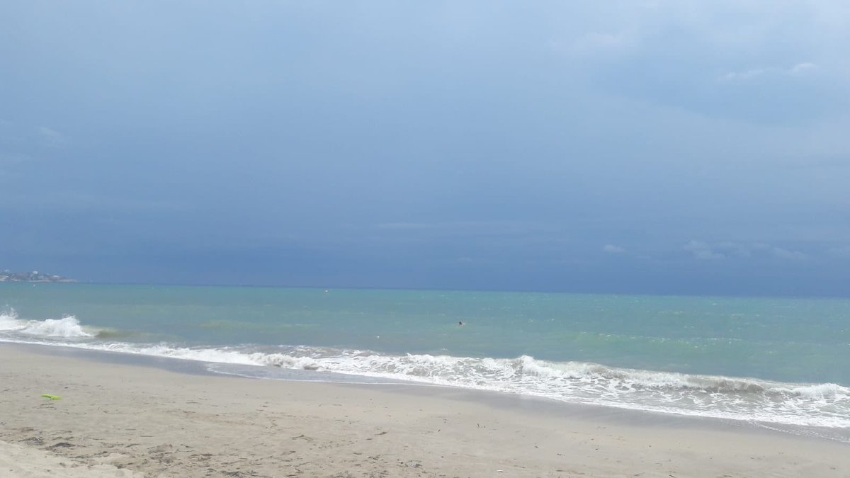 Meteonavarra_'s tweet photo. Tras la tormenta en Vilafortuny (Tarragona) llega la calma… https://t.co/aW9br2xiFq