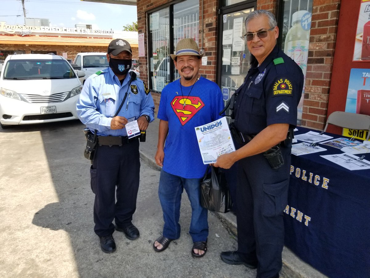 EPDPD_Outreach's tweet photo. JP Storefront, "Two For One Crime Prevention @ KWIK Stop, 132 S. Carroll Ave. Citizens were thirsty for safety information especially Online Reporting #sowingthegoodseed @DPDChiefGarcia @DPDAnderson @AShawDPD @chiefizzy @DPDSalas @DPDJubileePark @bdwilsondpd https://t.co/eLTyIaDBl1