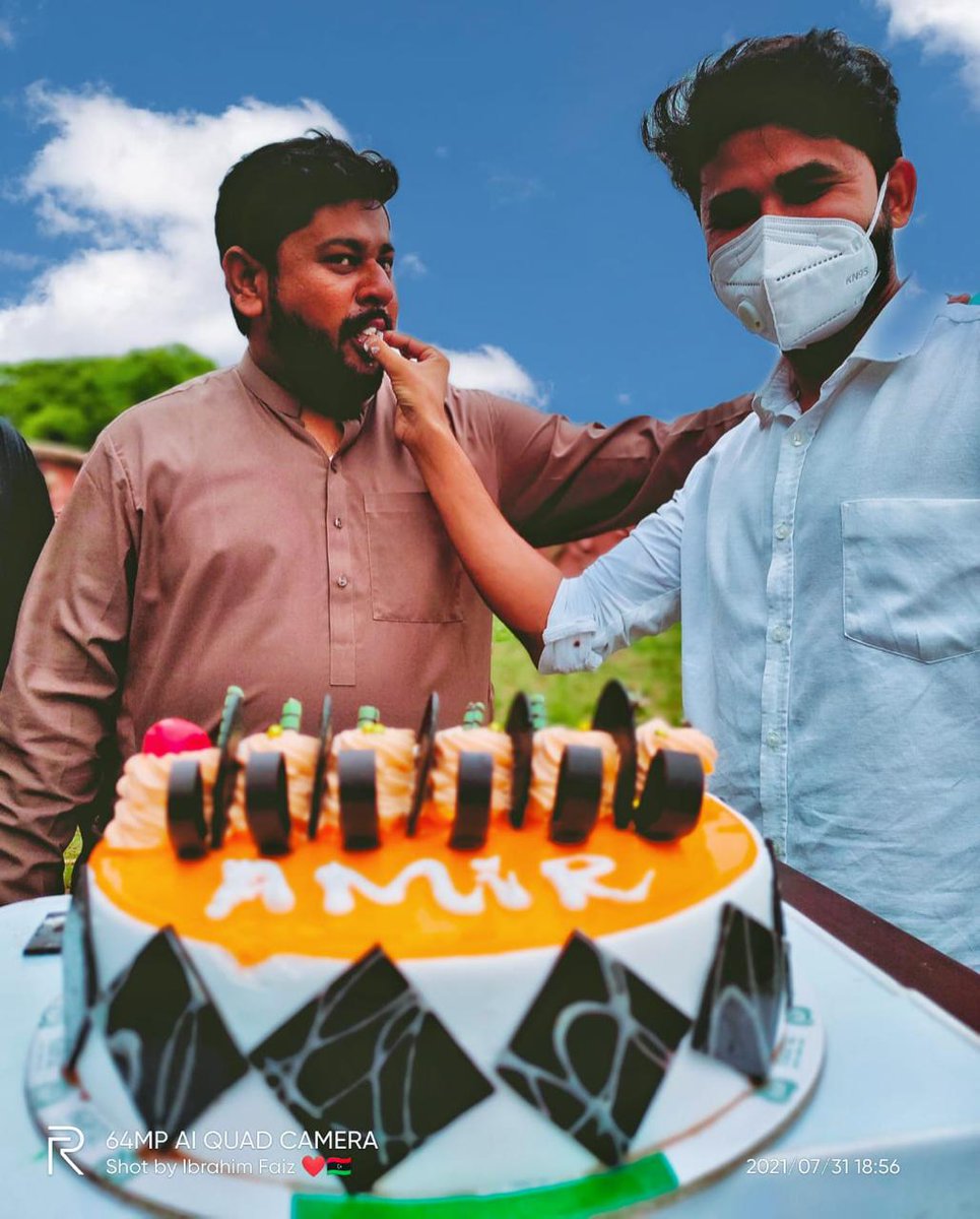MattoSheraz's tweet photo. 31st July 
President #PPP Minority Wing Karachi Division 
( Mushtaq Matto ) Sahib and Other Co-Party Workers Celebrating The Birthday Of Jiyala #Muhammad_Aamir_Rathore 
#جنم_دن_بہت_بہت_مبارک https://t.co/7kMgmSd79f