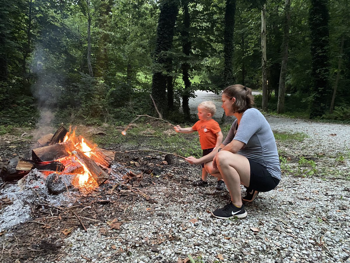 kjamesph's tweet photo. #teamphelps is a few weeks away from adding our next teammate. A nice relaxing weekend to cap summer off. @Emily_M_Phelps https://t.co/rOKAfzN8ji