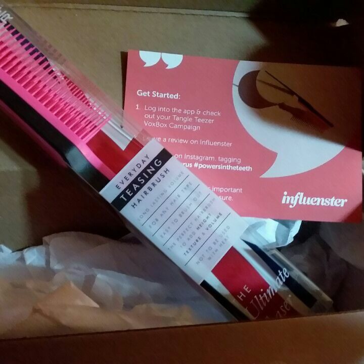cblankenbickler's tweet photo. #powersintheteeth #TangleTeezerxInfluenster #complimentary @tangleteezerus @Influenster https://t.co/f68QTpxpQa https://t.co/5VfvA6PpH9