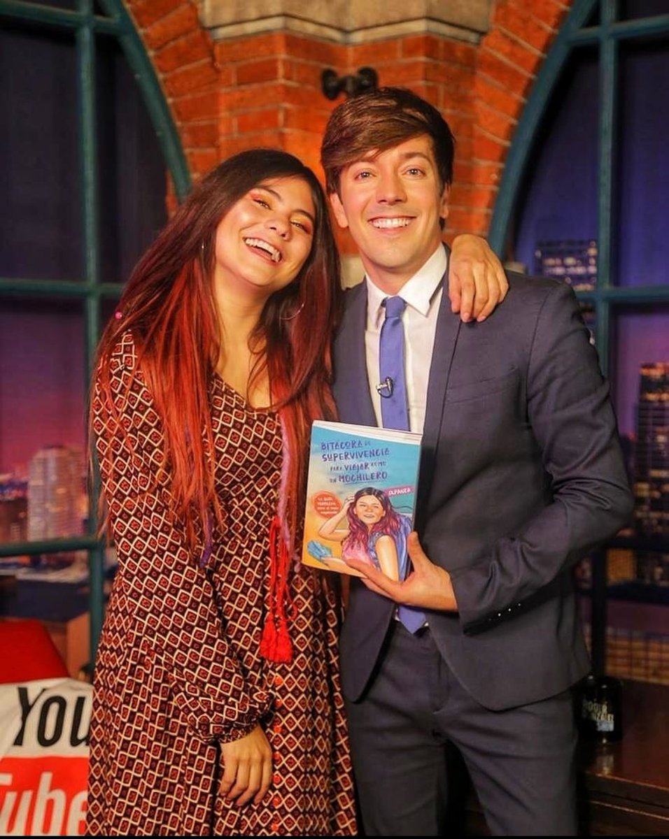 rogerlateshow's tweet photo. Disfruta de nuestro episodio junto a @ixpanea que nos dará tips de como viajar con poco presupuesto. 🛫😃🤩🏖️
¡No olvides suscribirte a nuestro canal! 🔔
#Ixpanea #RogergonzalezShow https://t.co/9G0a8lkoWs