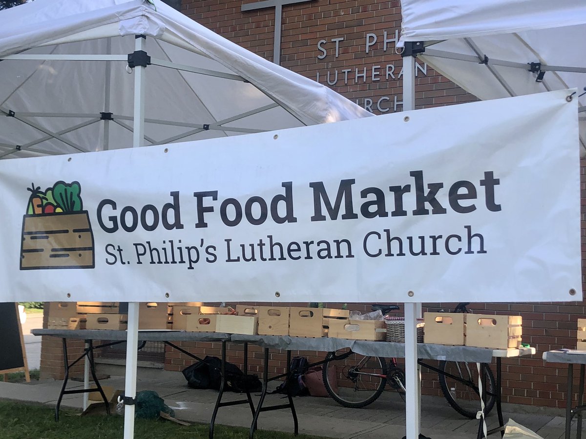 We are open every Wednesday from 4-7pm. Come on over and get your fresh produce and meet your neighbours! <a href="/FoodShareTO/">FoodShare</a> #local #fresh #affordable