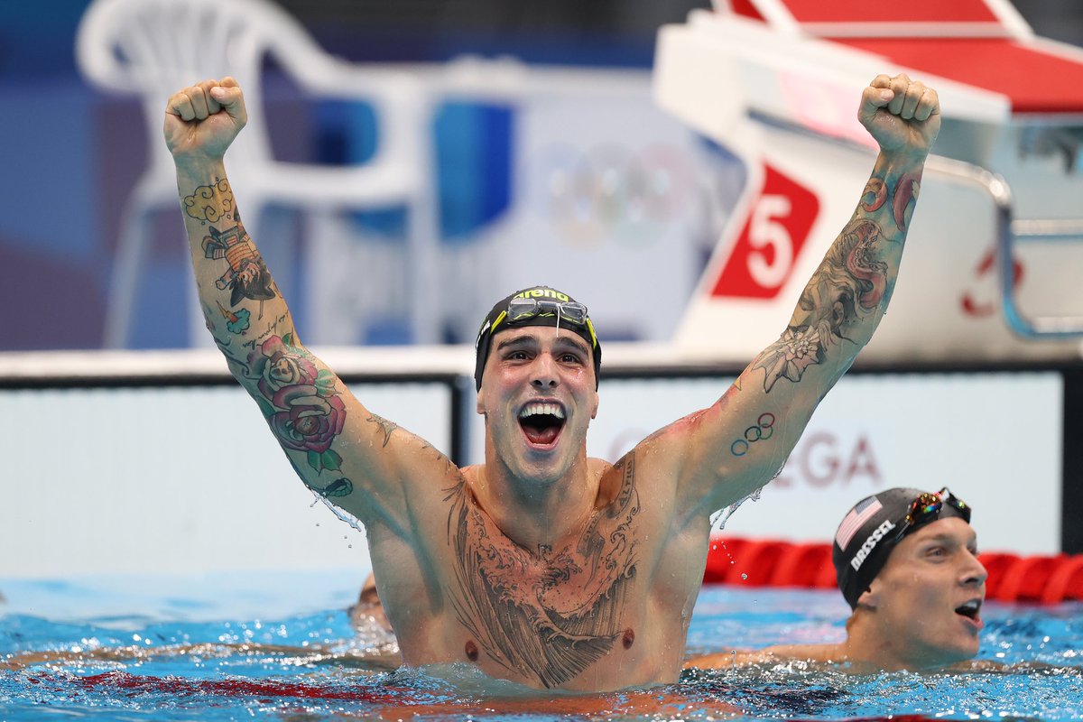 HugoGloss's tweet photo. É o sorriso da superação, é o sorriso de mais uma medalha para o Brasil! Bruno Fratus percorreu os 50m da piscina das Olimpíadas de Tóquio em 21s57 e garantiu o bronze neste sábado (31)! Agora sim, felizão de verdade! (Foto: Al Bello / Getty) https://t.co/Iz3LFPsEcq