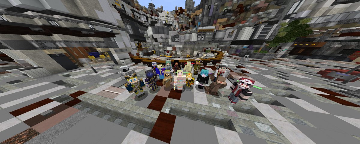 ichikamaia's tweet image. Our fairy garden did an impromptu trip to Disneyworld!✨Thank you to @imaginearsclub for creating such a magical and beautiful Minecraft server!🏰💚🌷#ichimaia