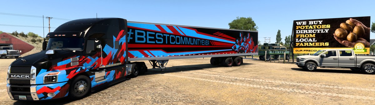 TheAlphaRebel's tweet photo. Taking out the #BestCommunityEver trailer while #HaulingSpuds across Idaho. I had no choice but to stop and take a picture with the potato billboard @SCSsoftware https://t.co/w0ygOJooxW
