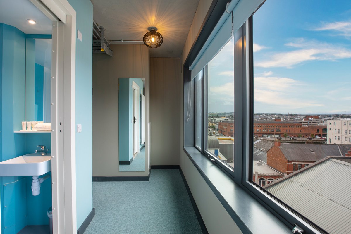 REZz_ie's tweet photo. From the window... to the walls 👀

#CorkHotels #DiscoverIreland #HotGirlSummer #Hotel #Ireland #Staycation #LoveIsland #LoveIreland #PureCork #Daycent #Cork #Ireland https://t.co/hK0u1WYo8U