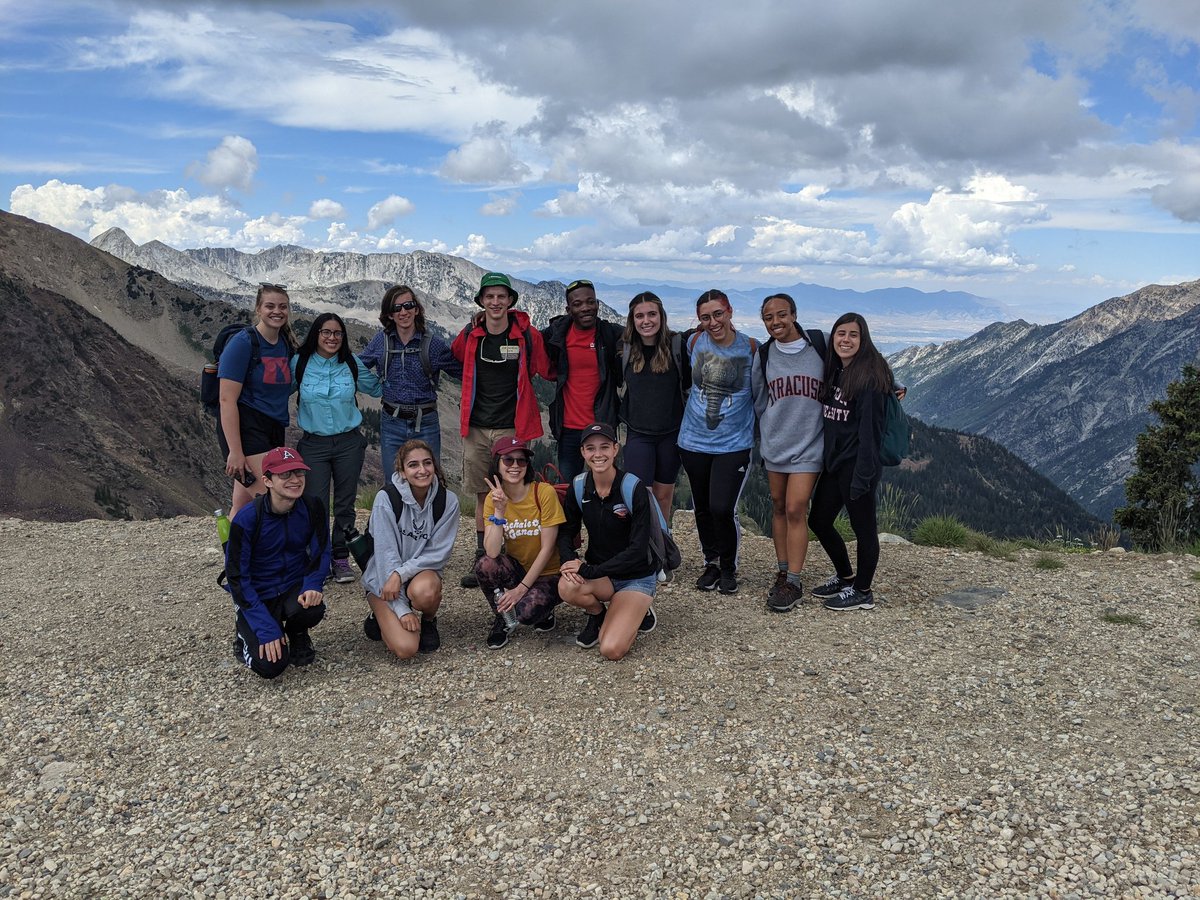 ProfessorPowder's tweet photo. Took this wonderful group of undergraduate researchers up Hidden Peak today to teach them a bit about mountain weather and avalanche issues.  Lots of ooohs and ahhs.  Thanks @Snowbird.

@HART_UofU https://t.co/La6zGdz7lu
