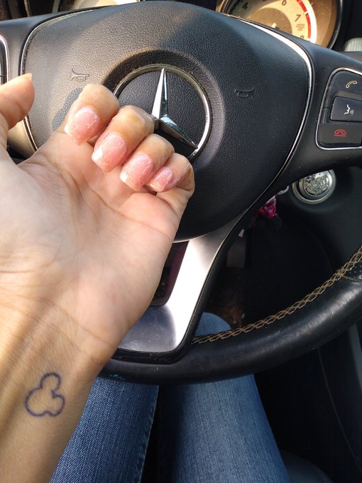 Got my nails done... Now I'm heading to the auction... Also I exceeded my goal for the week and it feels<a href="/tag/padres"class="tags"><span>#padres</span></a><a href="/tag/camprincess"class="tags"><span>#camprincess</span></a><a href="/tag/slamdiego"class="tags"><span>#slamdiego</span></a><a href="/tag/padreprinces"class="tags"><span>#padreprinces</span></a>